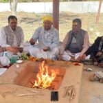 Congressmen performing Mahayagya for the good sense of MLA Jeena
