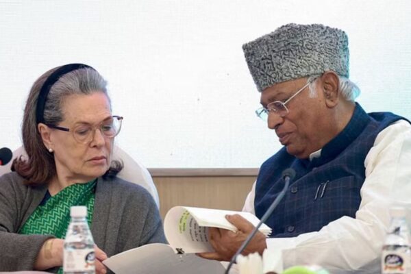 Sonia Gandhi and Mallakarjun Kharge at Congress Headquarters