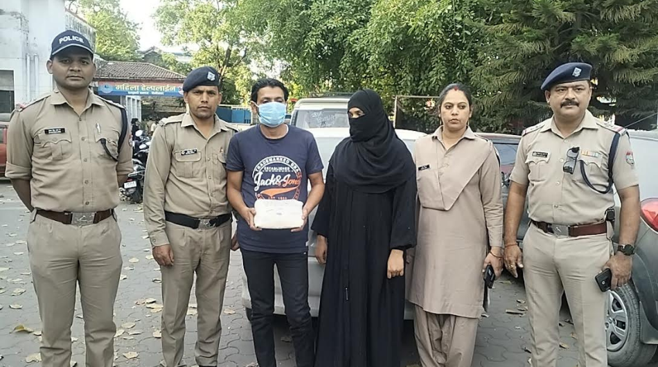 Haldwani Police has arrested two accused of theft, residents of Delhi