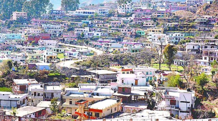 Pithoragarh girl returns from Delhi with live-in partner