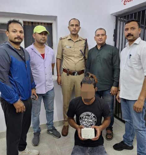 Police has arrested the drug smuggler