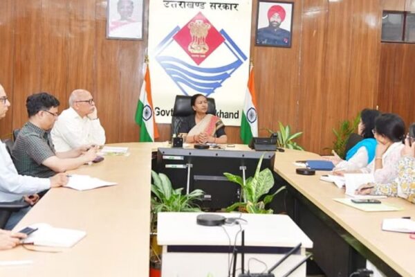 Chief Secretary of Uttarakhand took a meeting related to road safety