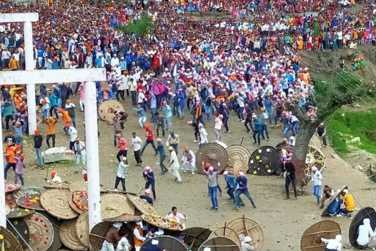 Hundreds of Ranbankures participate in stone fighting on Raksha Bandhan in Devidhura, Uttarakhand