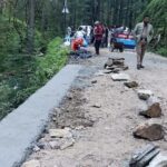 PWD has repaired the collapsed road in Jageshwar Dham