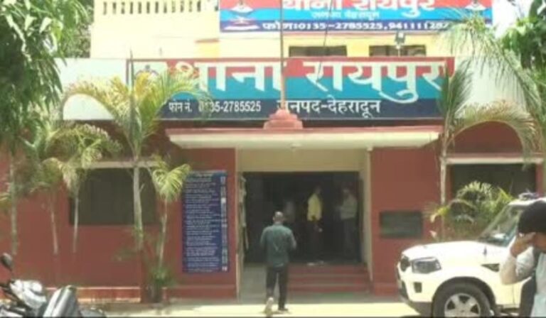 Advocate locked up in Dehradun