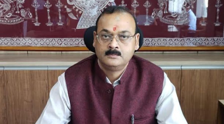 Almora DM Alok Pandey has made preparations to open Sanskrit school in Jageshwar Dham