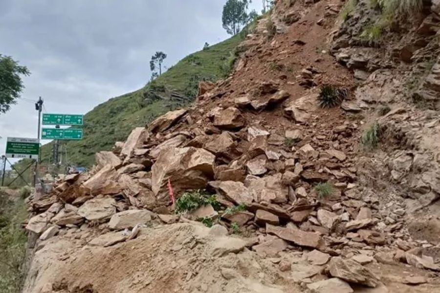 The highway will remain closed in Kwarab of Almora from tomorrow