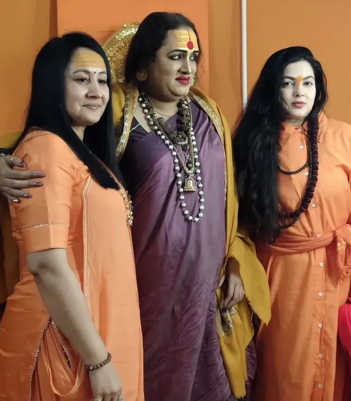Film actress Mamta Kulkarni will become Mahamandaleshwar of Kinnar Akhara today (1)