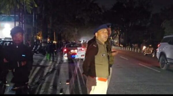 देहरादून में बेकाबू मर्सिडीज कार ने छह लोगों को कुचला, चार की मौत Mercedes car wreaked havoc in Dehradun