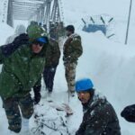 Rescue of laborers buried under snow due to avalanche in Mana is going on