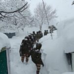 Snowfall and rain have increased the troubles in Uttarakhand
