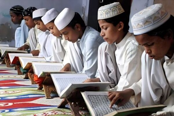 Now the board syllabus will be implemented in all the registered madrasas of Uttarakhand